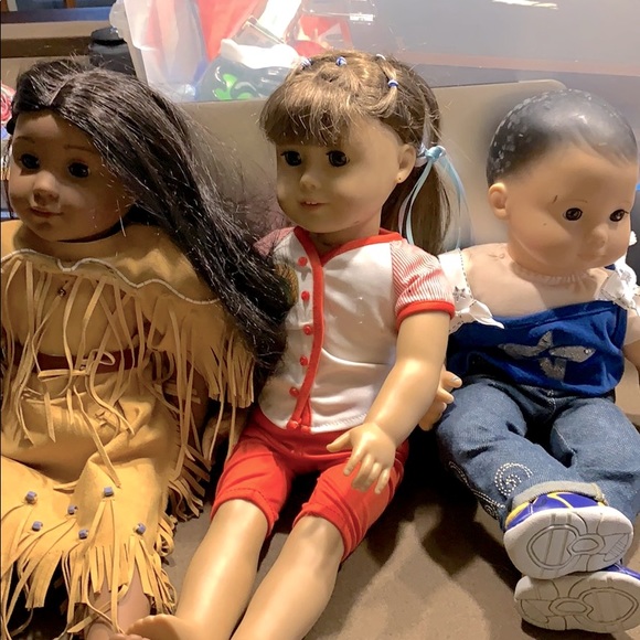 3 AMERICAN GIRL DOLLS
